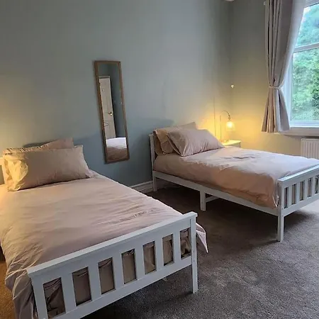 Spacious Guest Flat Near Roundhay Park Leeds  Exterior photo